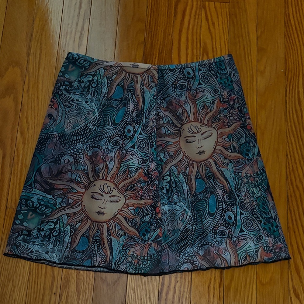 SHEIN Sun and Swirl Patterned Skirt